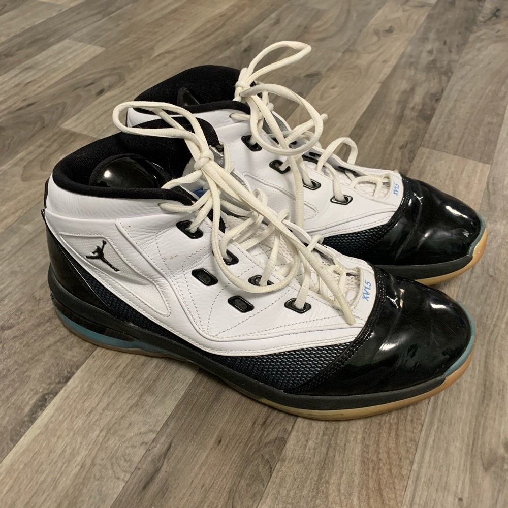 AIR JORDAN men’s basketball shoes